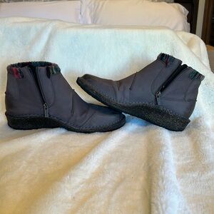 Aetrex ankle boots
